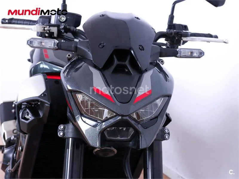 Kawasaki Z900 – Vista 5