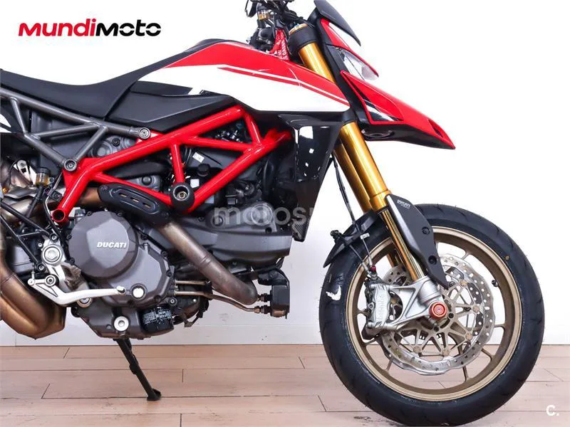 Ducati Hypermotard – Vista 25