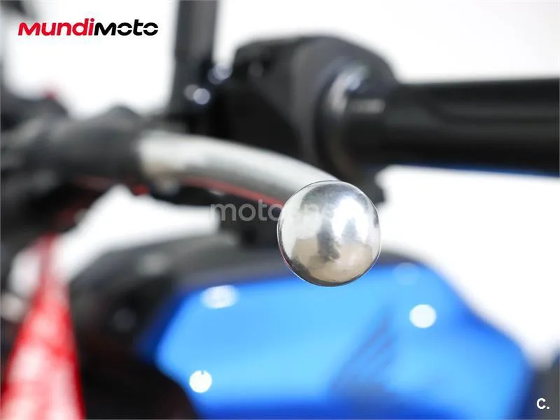 Honda CB 125 R – Vista 13