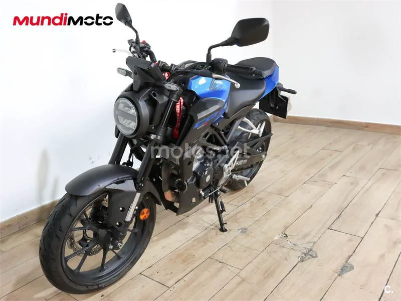 Honda CB 125 R – Vista 7