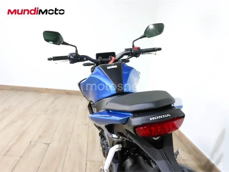 Honda CB 125 R – Vista 9