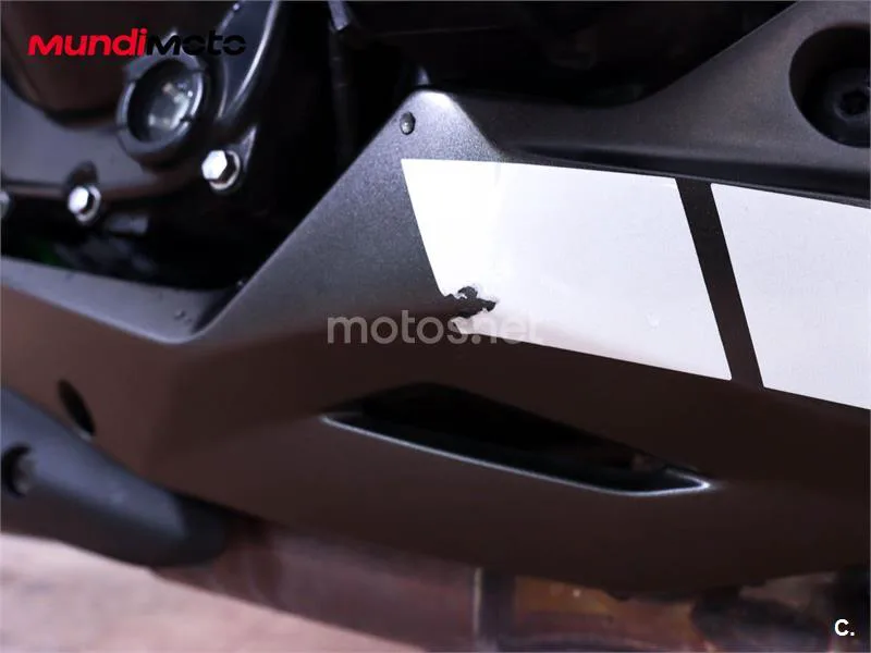 Kawasaki Z900 – Vista 15