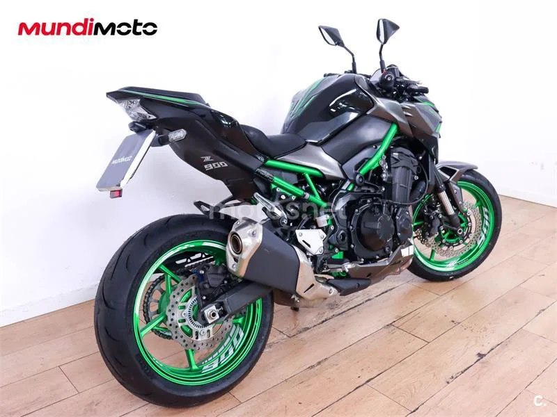 Kawasaki Z900 – Vista 3