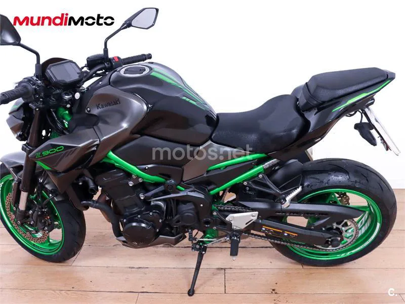 Kawasaki Z900 – Vista 6