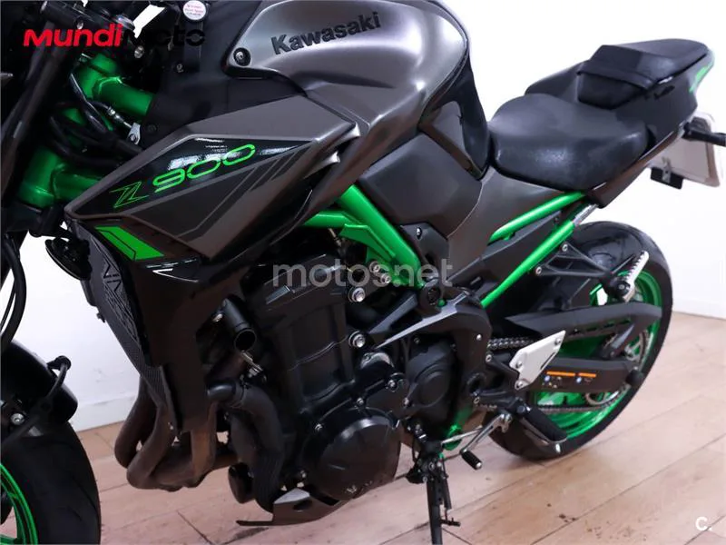 Kawasaki Z900 – Vista 10