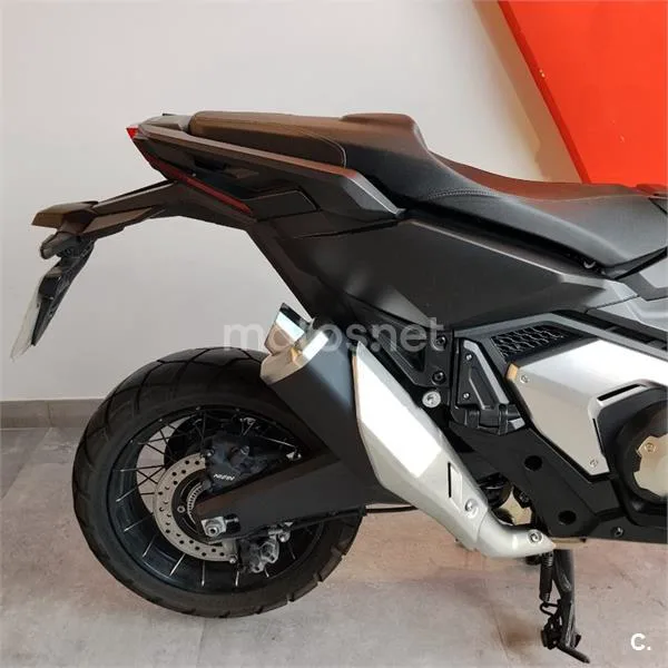 Honda X-ADV – Vista 16