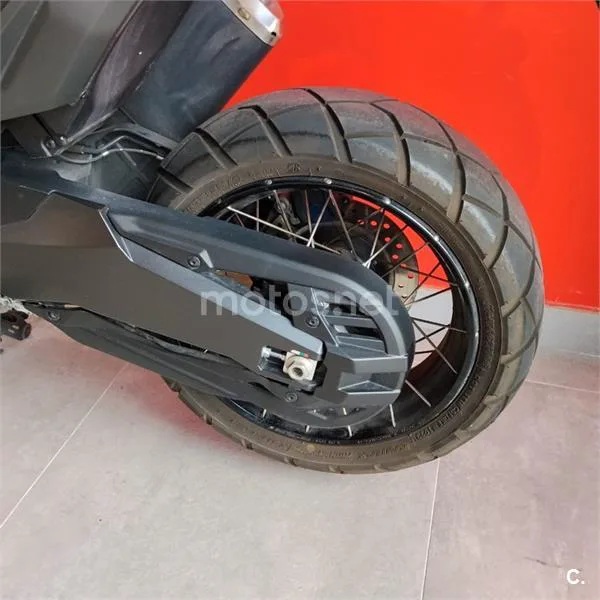 Honda X-ADV – Vista 20