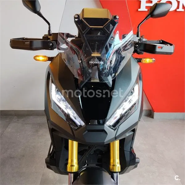Honda X-ADV – Vista 6