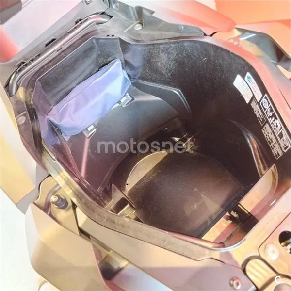Honda X-ADV – Vista 7