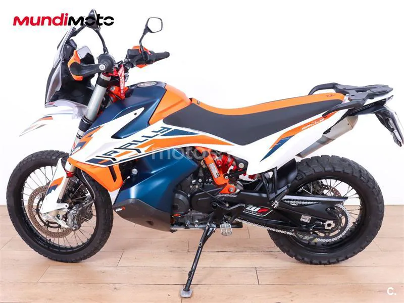 KTM 890 – Vista 6