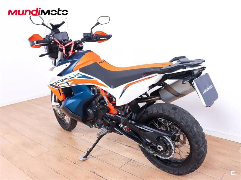 KTM 890 – Vista 8