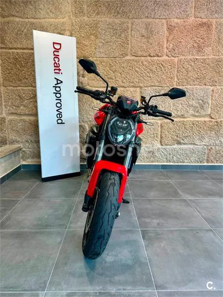 Ducati Monster – Vista 4