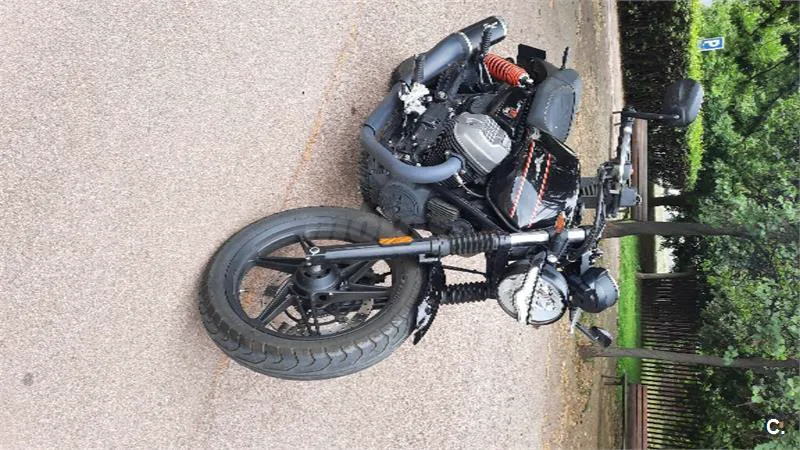 Moto Guzzi V7 – Vista 2