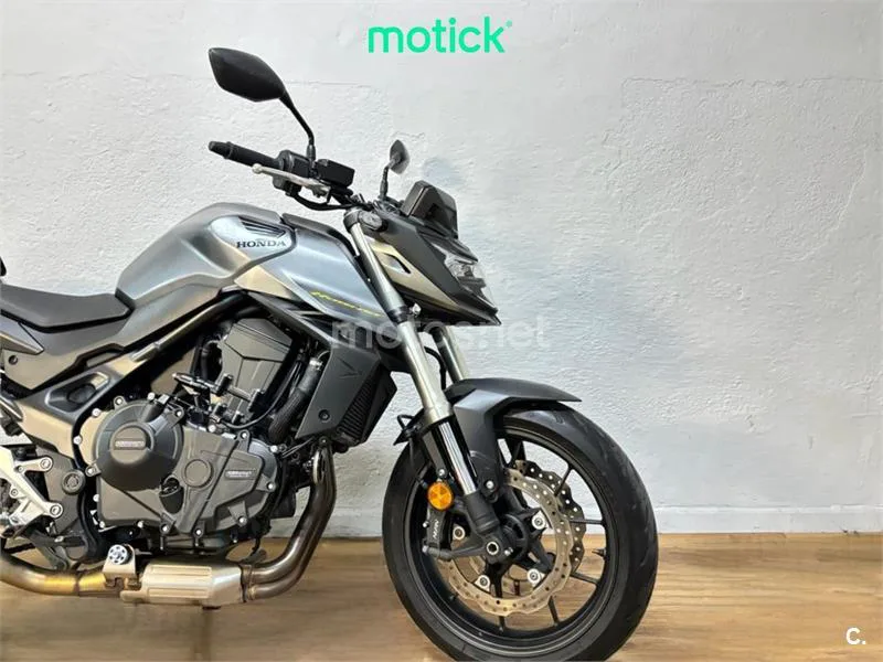 Honda CB 750 Hornet – Vista 4