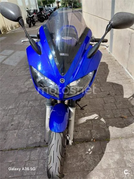 Yamaha FZS600 Fazer - Vista 4