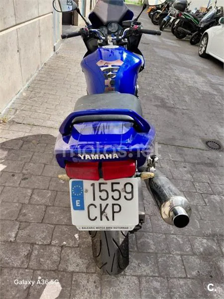 Yamaha FZS600 Fazer - Vista 8