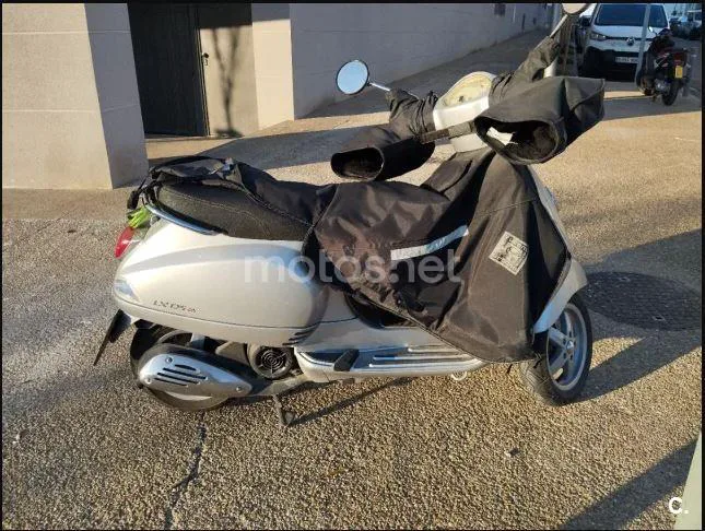 Vespa LX 125 – Vista 4