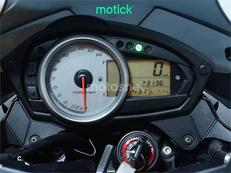 Kawasaki Z750 – Vista 5