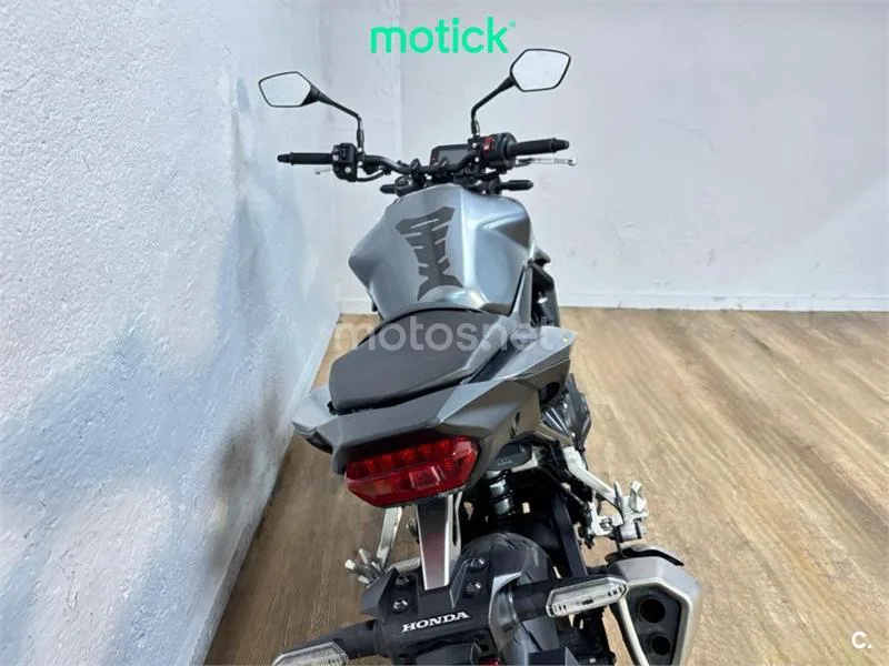 Honda CB 750 Hornet – Vista 6