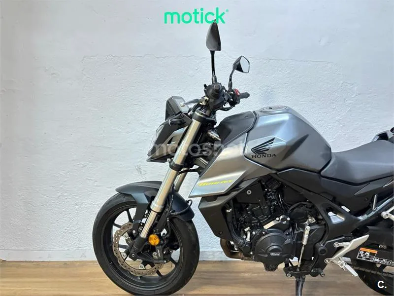 Honda CB 750 Hornet – Vista 8