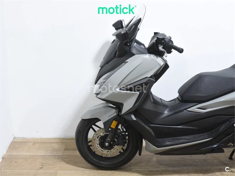 Honda Forza 125 – Vista 8