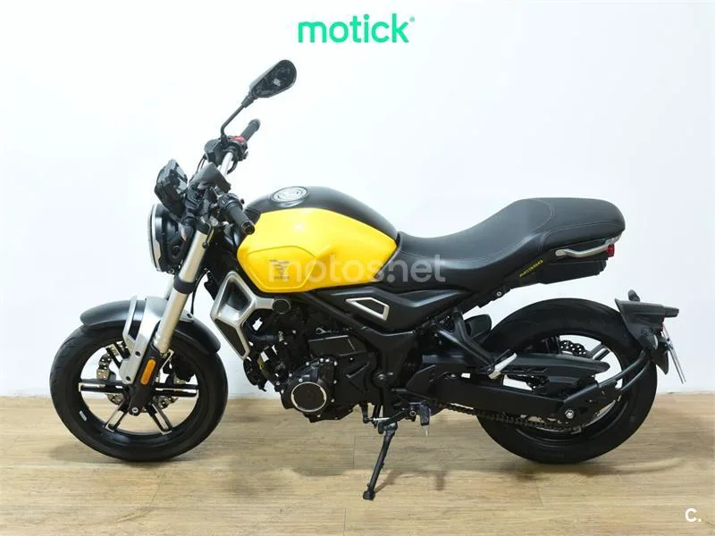 Voge 350 AC – Vista 7
