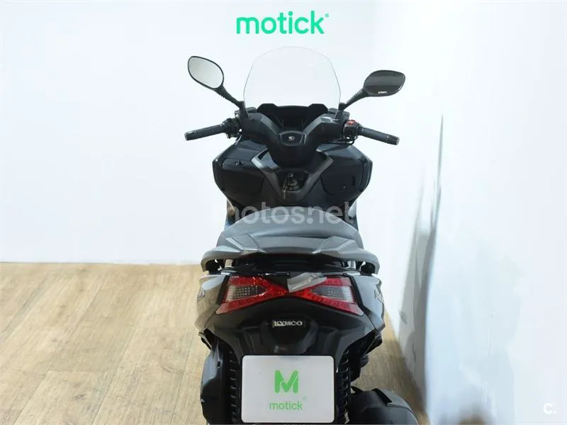 Kymco Grand Dink 300 – Vista 6