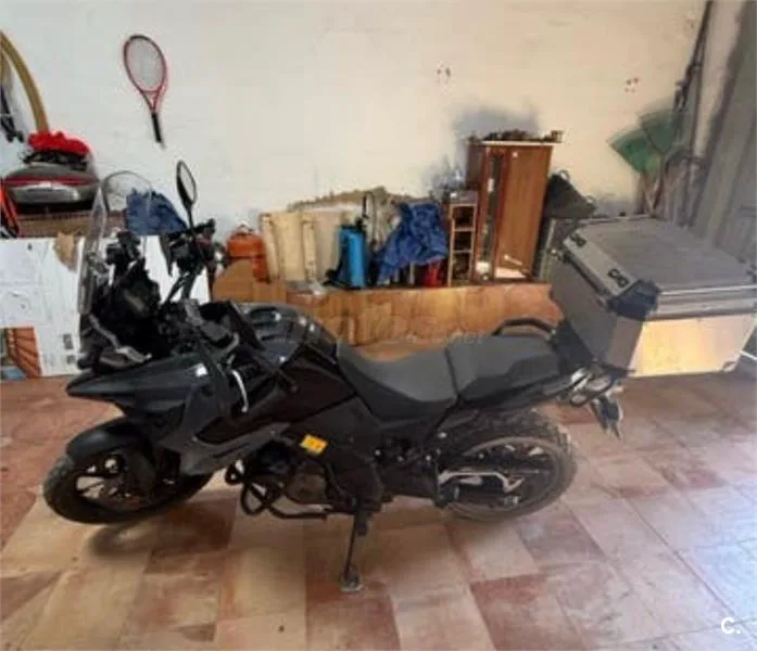 Suzuki V-Strom 1000 – Vista 2