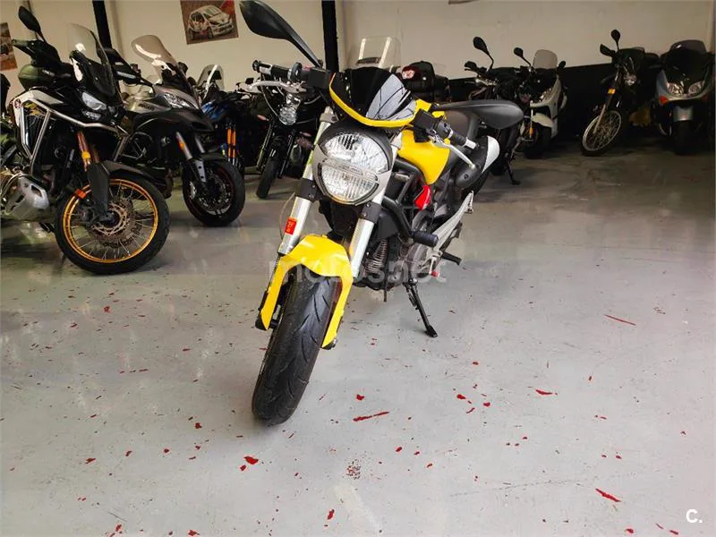 Ducati Monster 696 – Vista 4