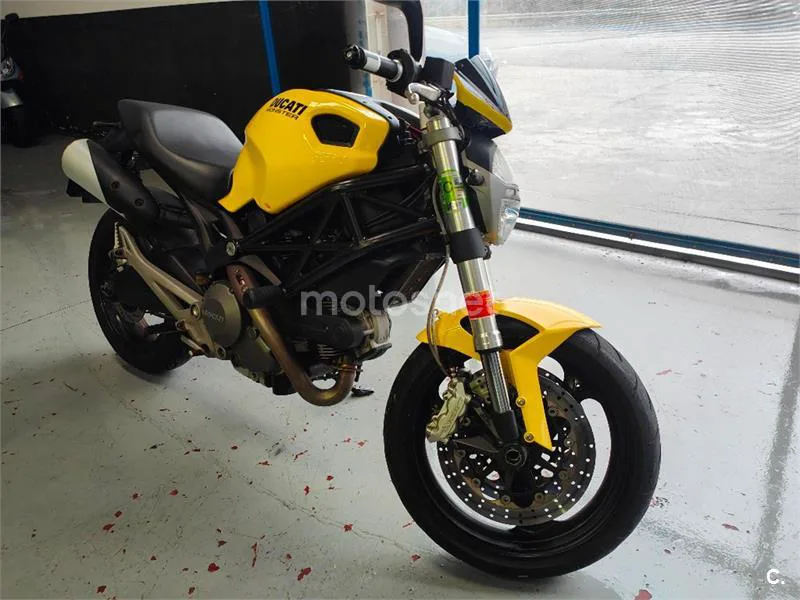 Ducati Monster 696 – Vista 8