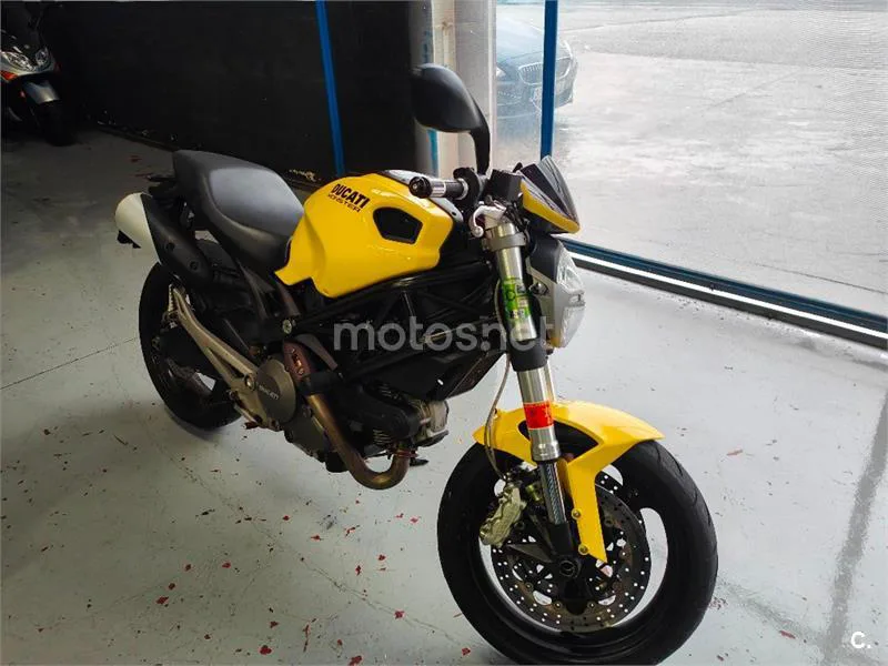 Ducati Monster 696 – Vista 9