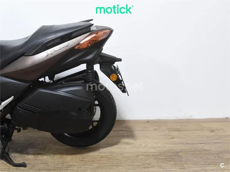Yamaha XMAX 300 – Vista 9