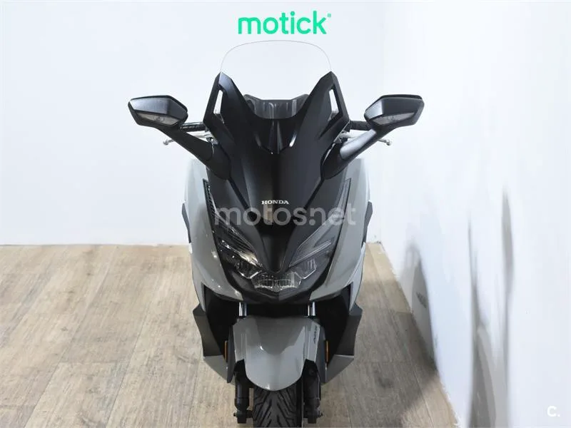 Honda Forza 125 – Vista 11