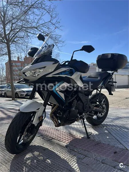 Kawasaki Versys – Vista 2