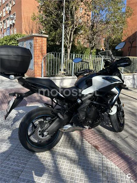 Kawasaki Versys – Vista 6