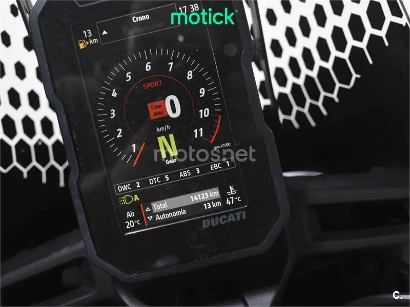 Ducati DesertX – Vista 5