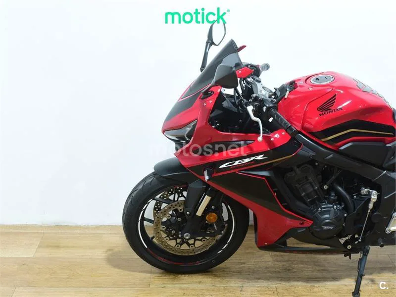Honda CBR 650 R – Vista 8