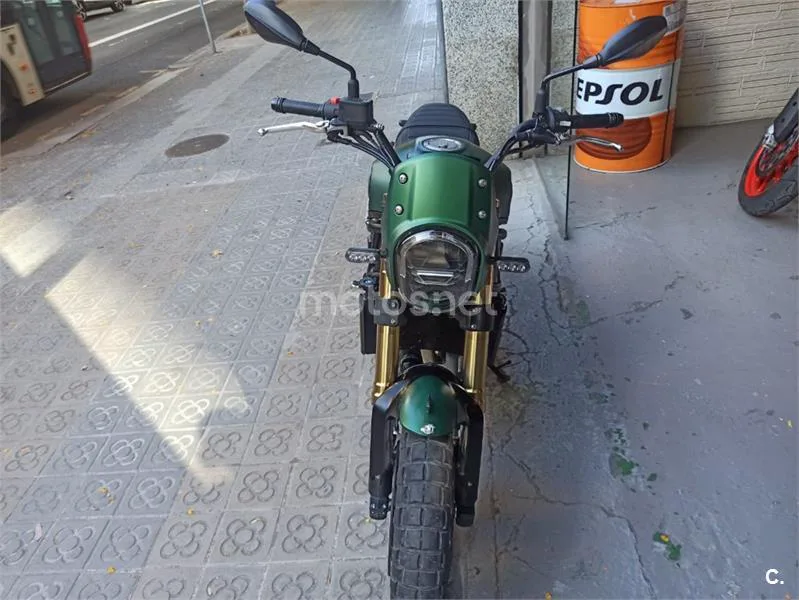 Benelli Leoncino 800 – Vista 4