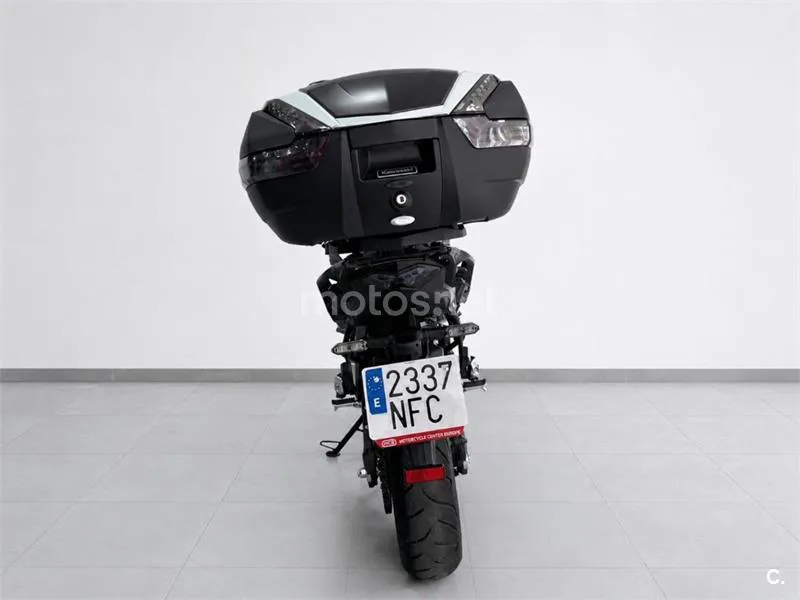 Kawasaki Versys – Vista 12