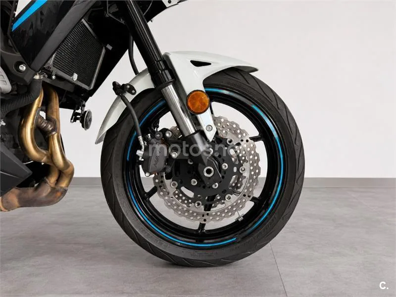 Kawasaki Versys – Vista 4