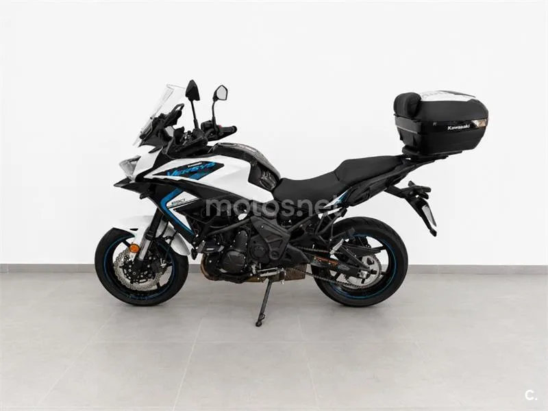 Kawasaki Versys – Vista 8