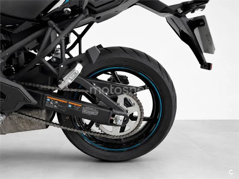 Kawasaki Versys – Vista 10