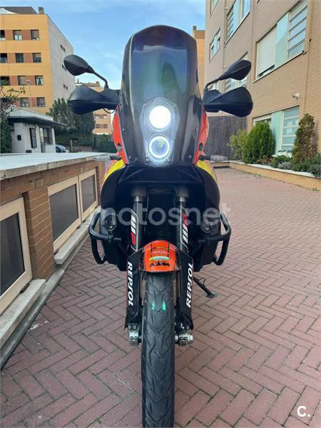 KTM 990 Adventure – Vista 11