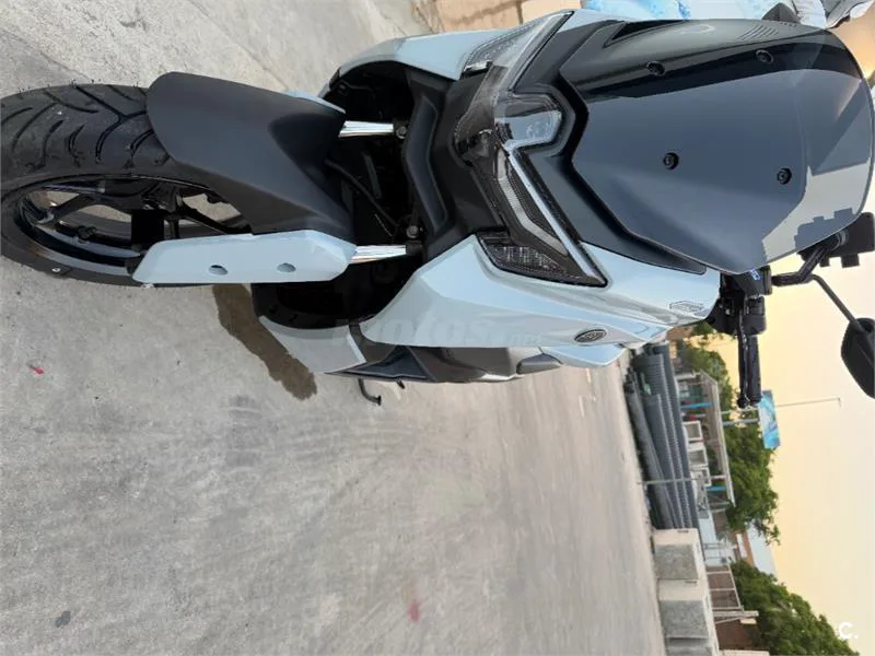 Yamaha NMAX – Vista 2