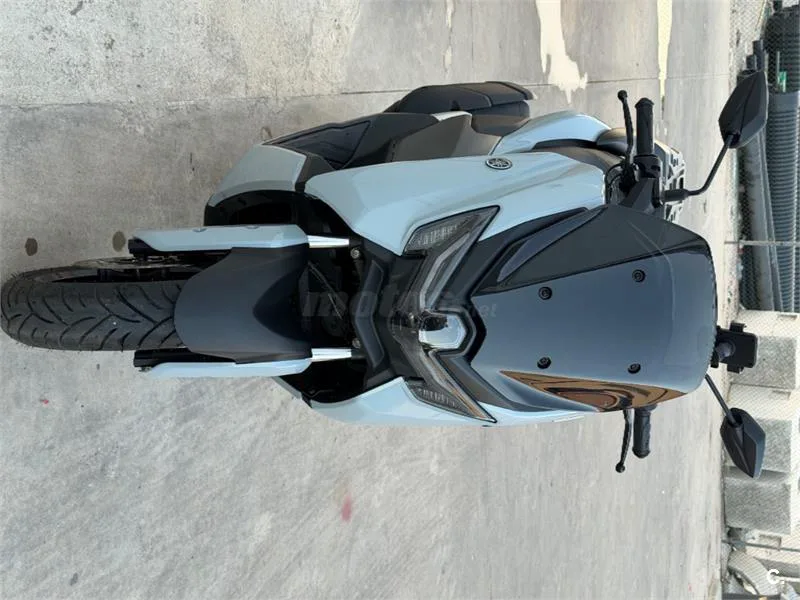 Yamaha NMAX – Vista 4