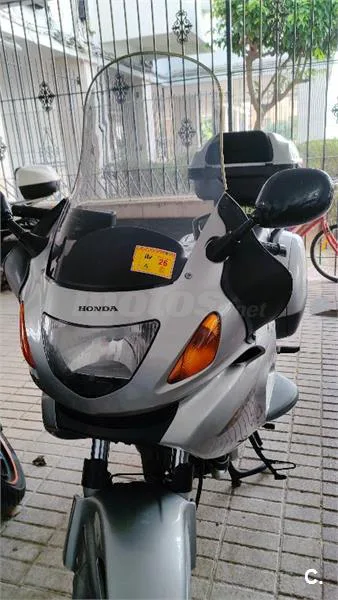 Honda NT 650 V Deauville – Vista 3