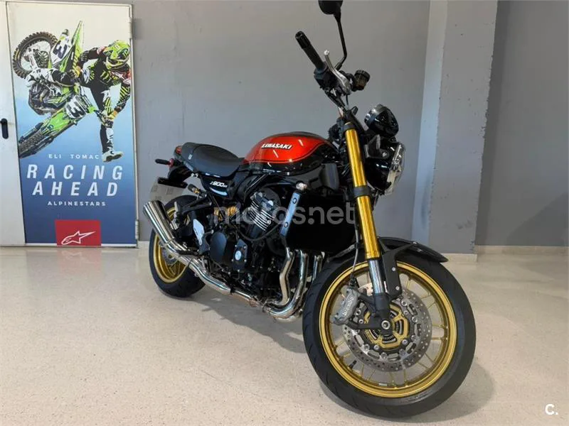 Kawasaki Z900RS - Vista 4