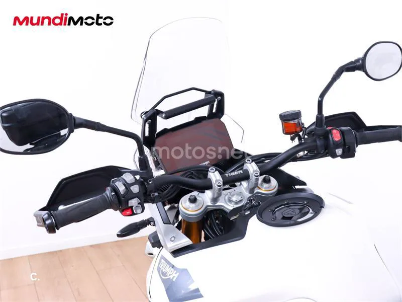 Triumph Tiger 900 – Vista 11