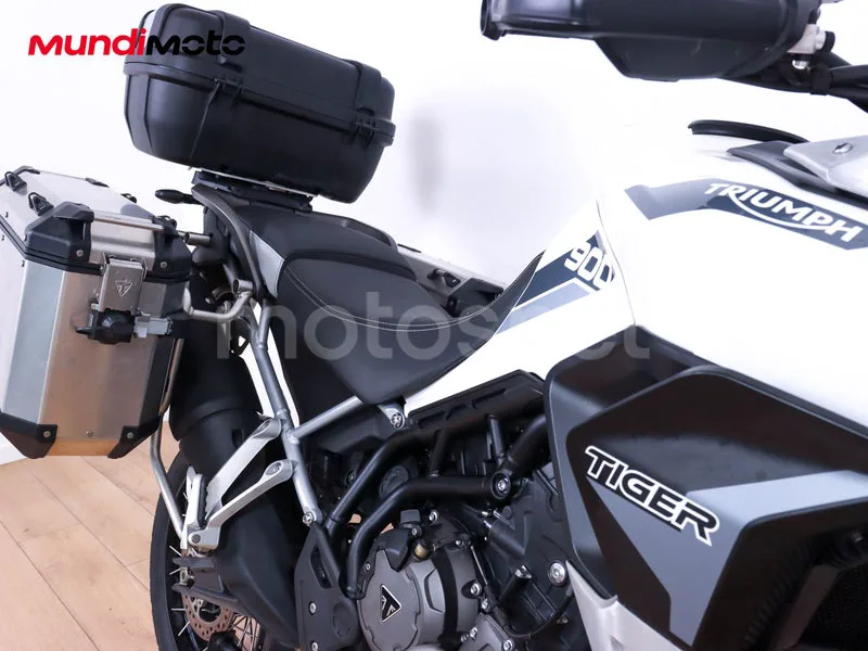 Triumph Tiger 900 – Vista 16