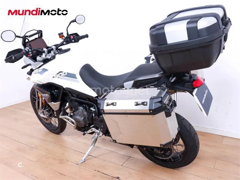 Triumph Tiger 900 – Vista 8